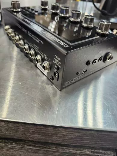 Store Special Product - BOSS - GT1000CORE